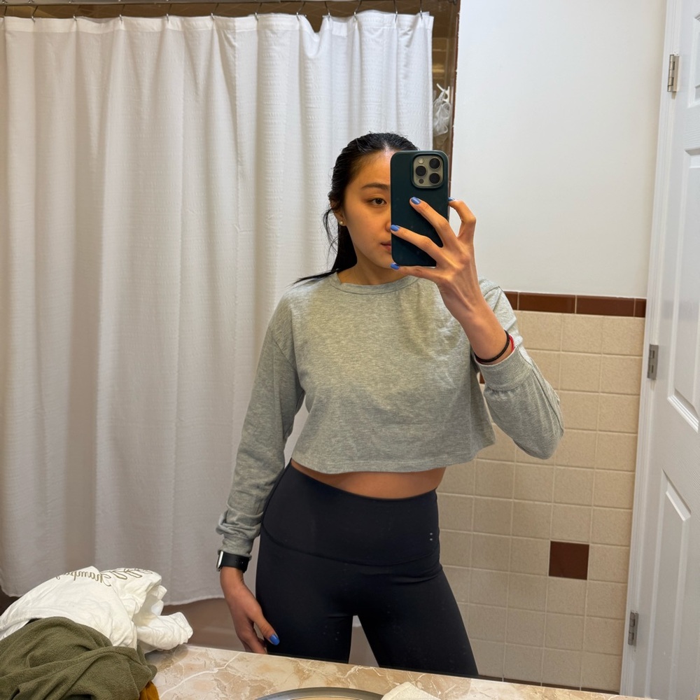 Cropped gray long sleeve